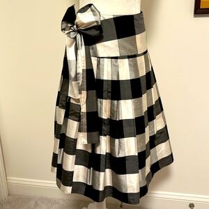 Gypsy by Karen Fowler wrap-around black, silver, white & gray skirt. S/M